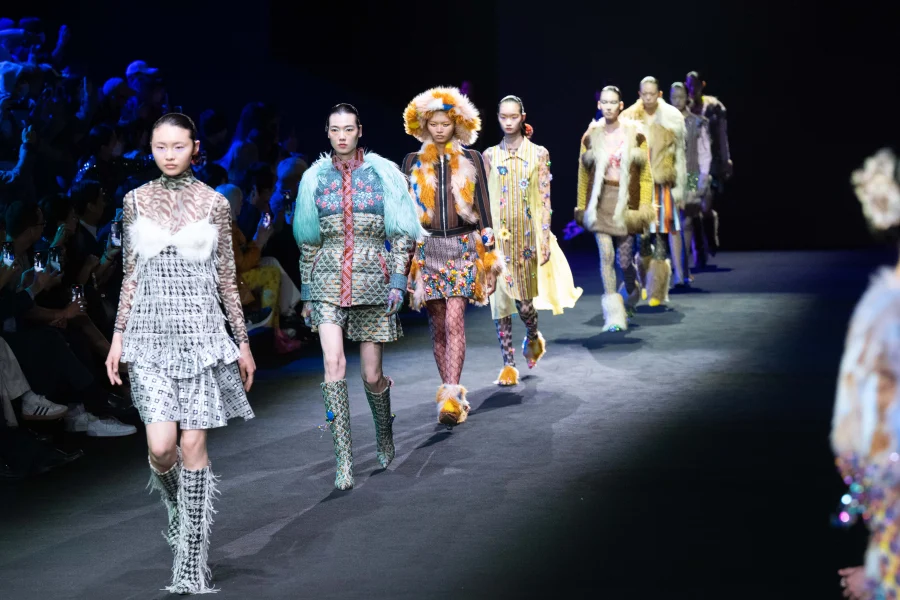 shanghai fashion week aw25