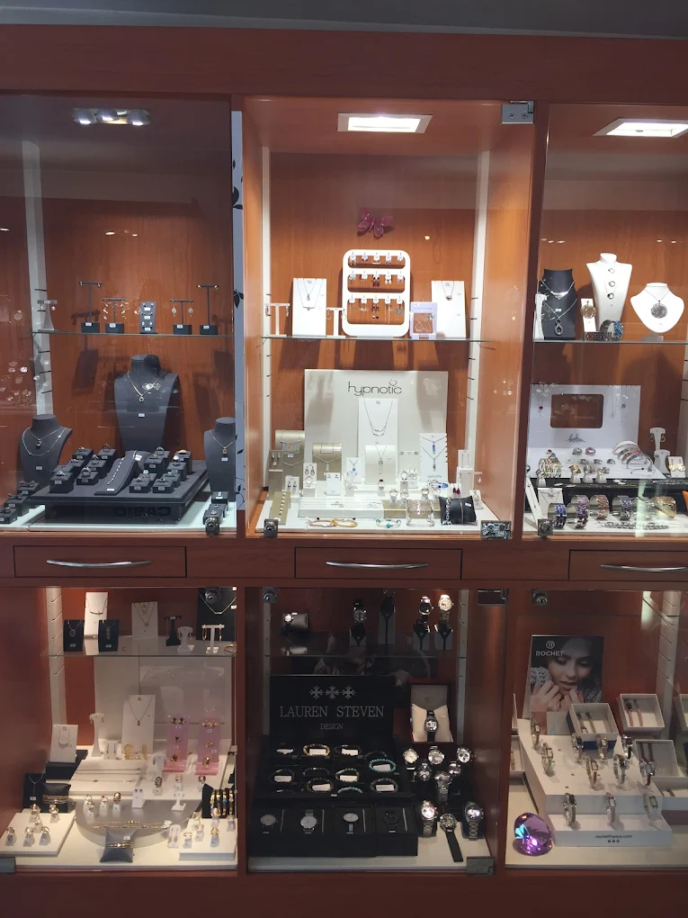 Devanture Atelier du Temps Bijouterie Horlogerie